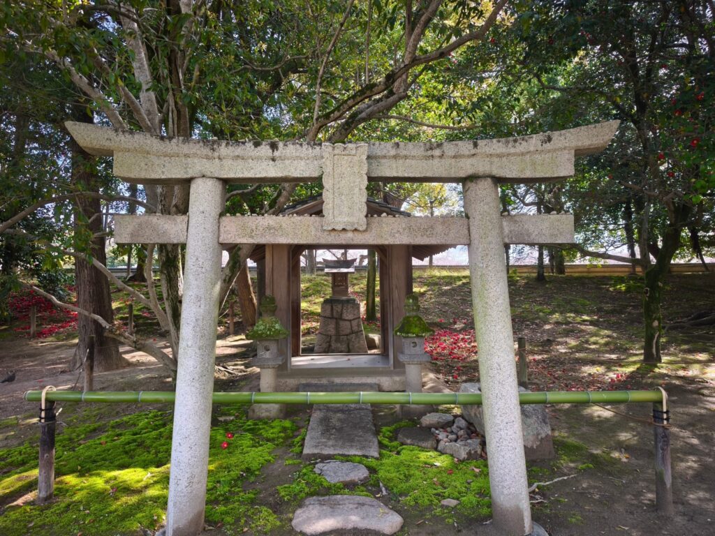 後楽園 六鎮守⑥