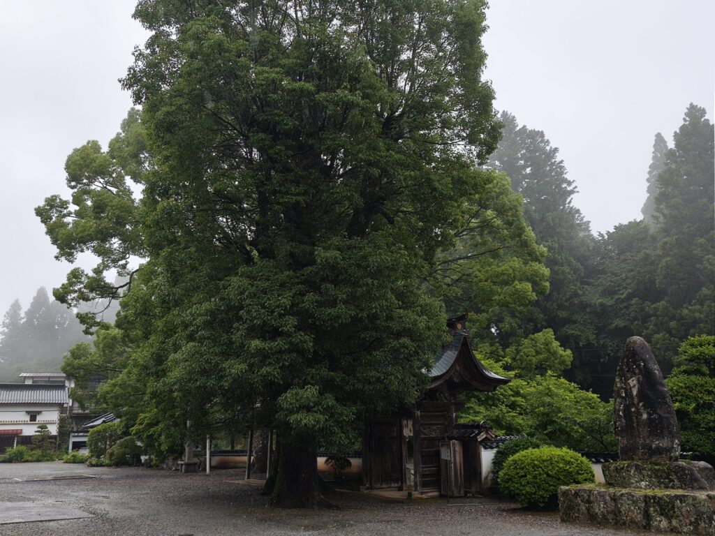 木山寺境内