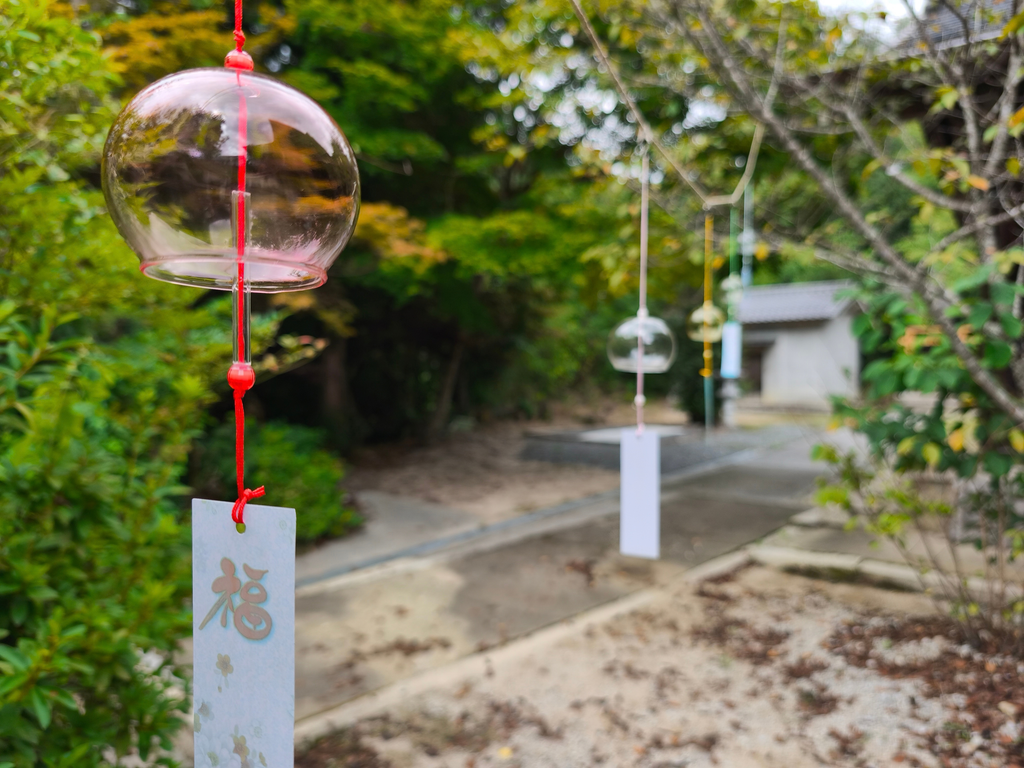 船川八幡宮 参道の風鈴