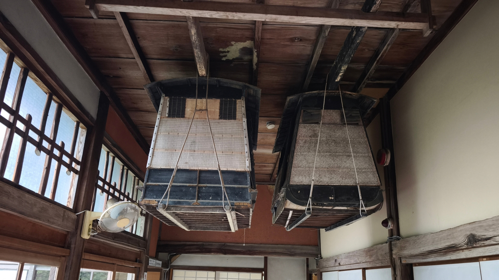 金山寺 客殿のお籠