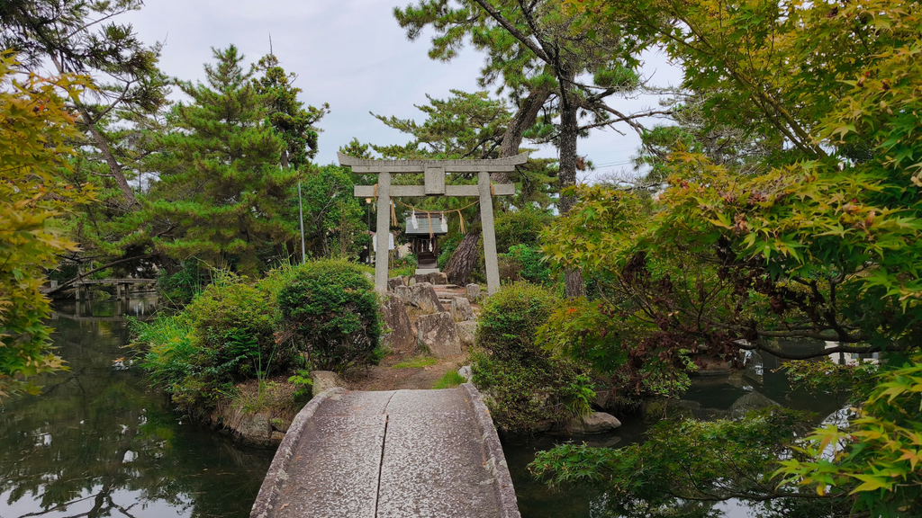総社宮 厳島神社の鳥居